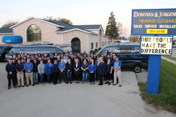 Company Photo – 1920 x 1280