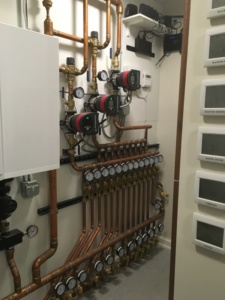 Hydronic heating manifold and piping in Mukwonago, WI
