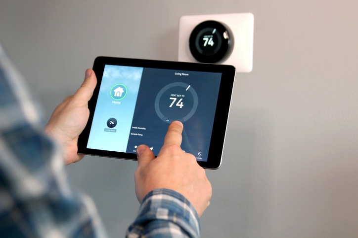 Should You Invest in a Smart Thermostat This New Year?